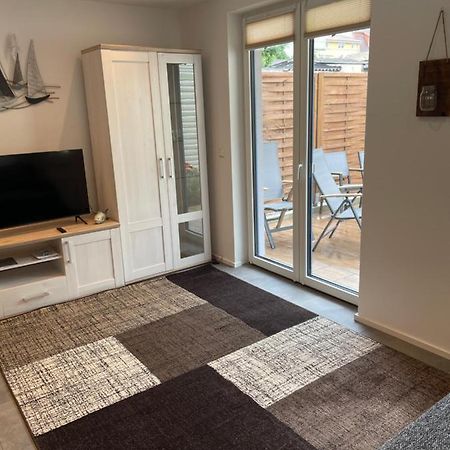 Ferienwohnung Nora Mit Blick Auf Den Ribnitzer See ภายนอก รูปภาพ